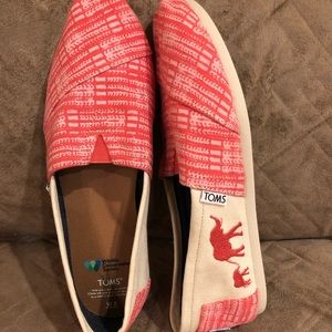 Toms Animal Initiative Elephant Spiced Coral Clsc